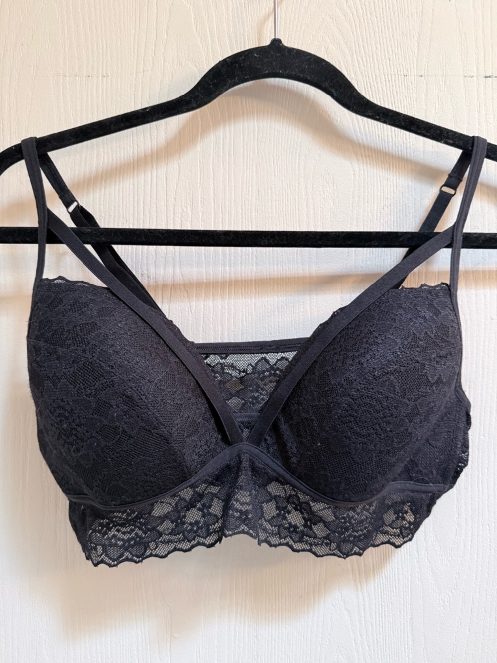 Victoria's Secret Black Lace sculpted Bralette